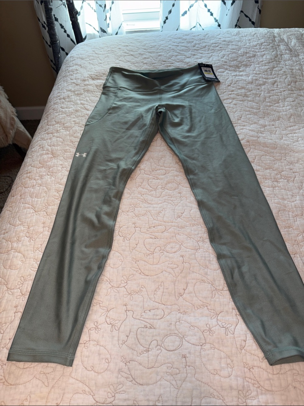 Under Armour light Olive compression  Leggings with Logo full length